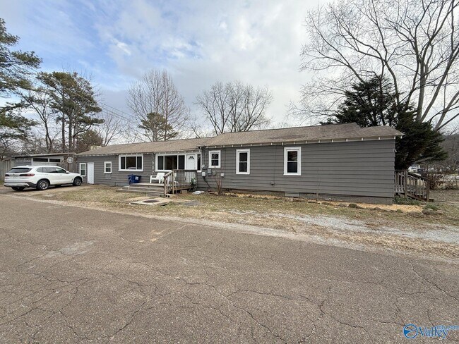 Foto del edificio - 1507 McCullough Ave NE