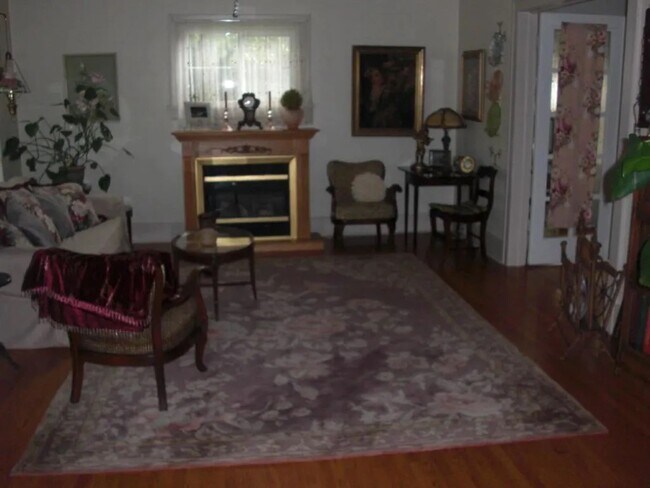 Foto del edificio - 157 8th Ave N