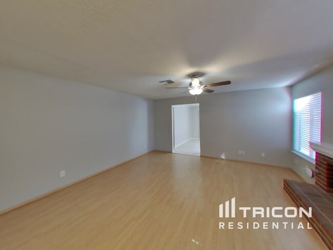 Foto del edificio - 1731 Carita Ave