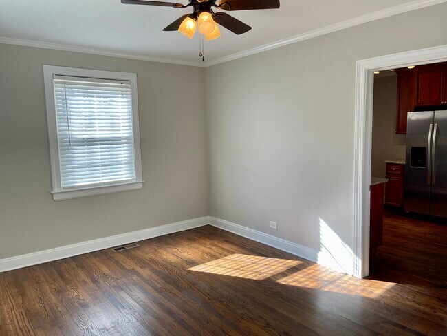 Foto del edificio - 905 Rosehill Ave