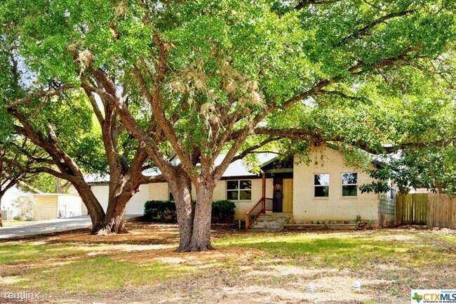 Building Photo - 3 br, 2 bath House - 905 Indiana St