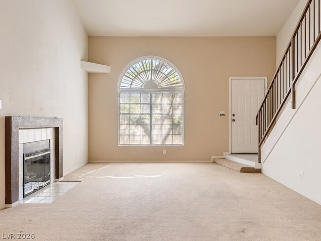 Building Photo - 1045 Grammy Dr