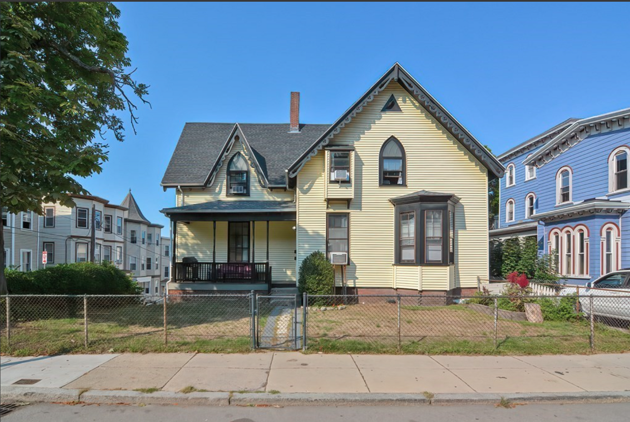 Foto principal - 139 Hillside St