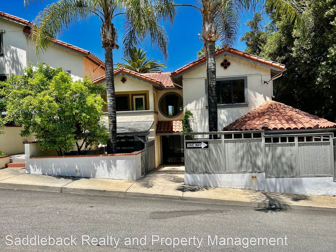 Primary Photo - 4 br, 3 bath House - 25000 Glen Ivy Rd Vil...