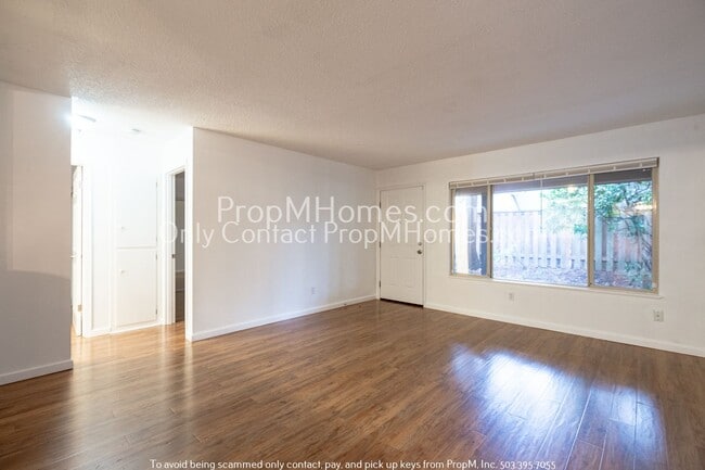 Photo - Charming Two Bedroom Unit in North Tabor! Apartment
