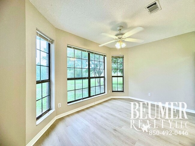 Foto del edificio - 5027 Shoshone Dr