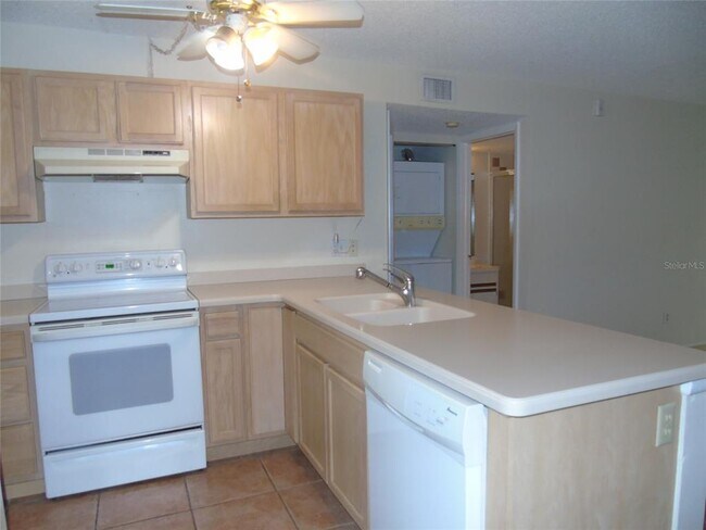 Foto del edificio - 26485 Rampart Blvd