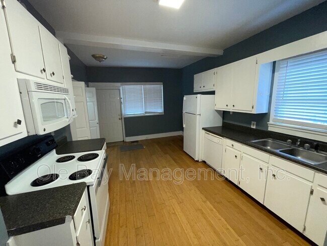 Foto del edificio - 2153 Dauphin St