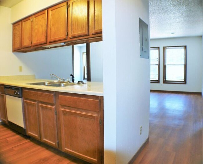Foto del edificio - $1,195 | 2 Bedroom, 2 Bathroom Apartment | Dog Friendly* | Available for August 1st, 2026 Move In!
