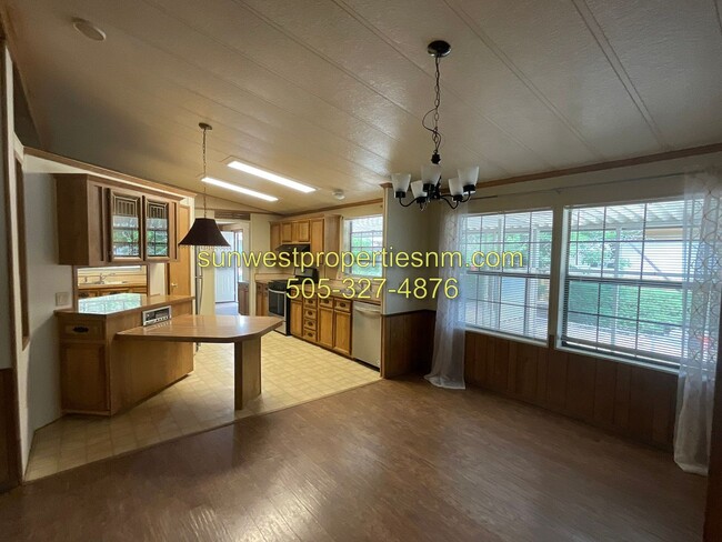 Building Photo - 3 Bed 2 Bath in Flora Vista