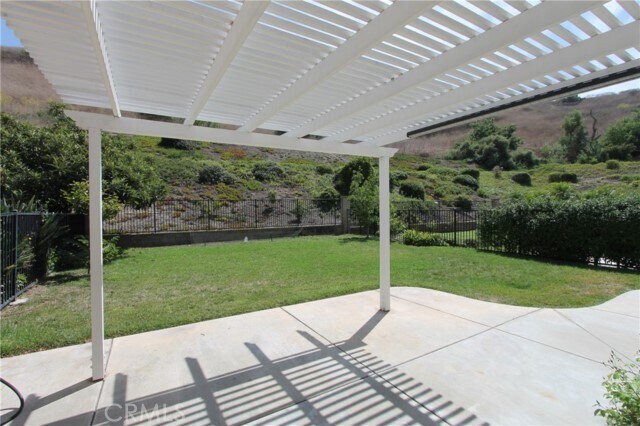 Building Photo - 815 S Shanada Ct