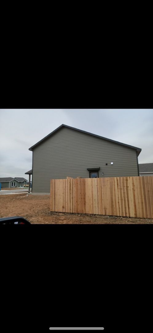 Foto del edificio - 4 Bedroom Single Family Home in Jarrell, j...