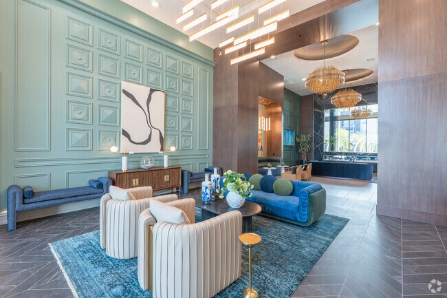 Building Photo - Elysian at Rainbow