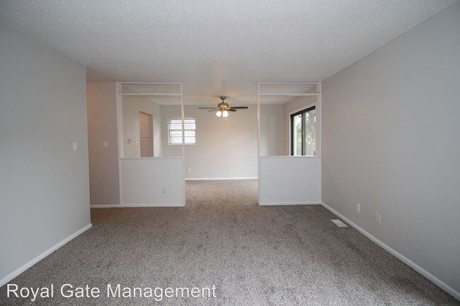 Building Photo - 3 br, 2.5 bath House - 10722 W 88th Terrace