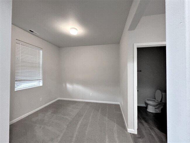 Foto del edificio - 8921 170th St NE