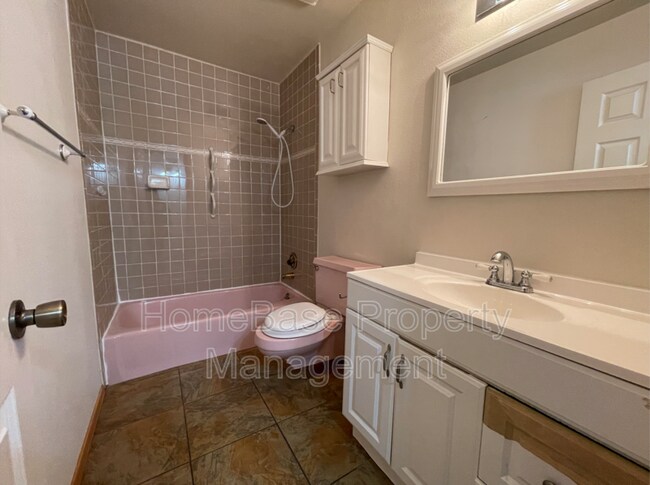 Foto del edificio - 2600 Cliffside Dr