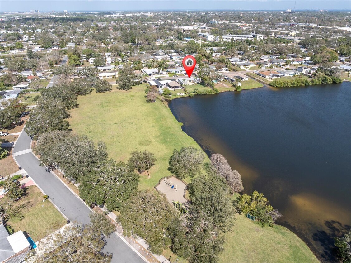 Foto principal - 1230 75th Ave N