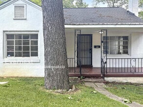 Building Photo - 5124 Holly Ct