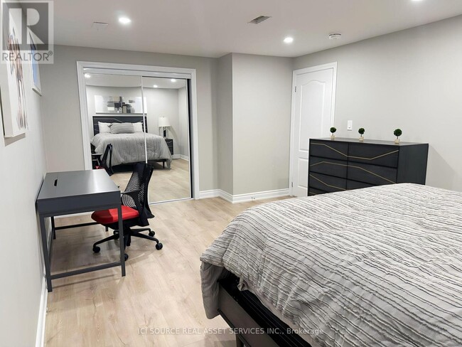 Building Photo - 30 York Dr.