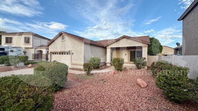 Building Photo - 173 N Pineview Dr