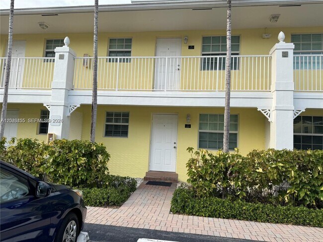Foto del edificio - 2660 NE 8th Ave