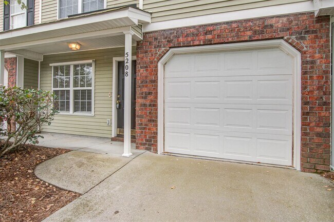 Foto del edificio - 5208 Fernland Way, North Charleston, SC 29...