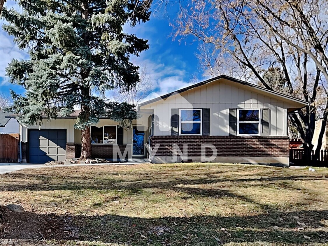 Primary Photo - 4 br, 2 bath House - 775 S Braun St