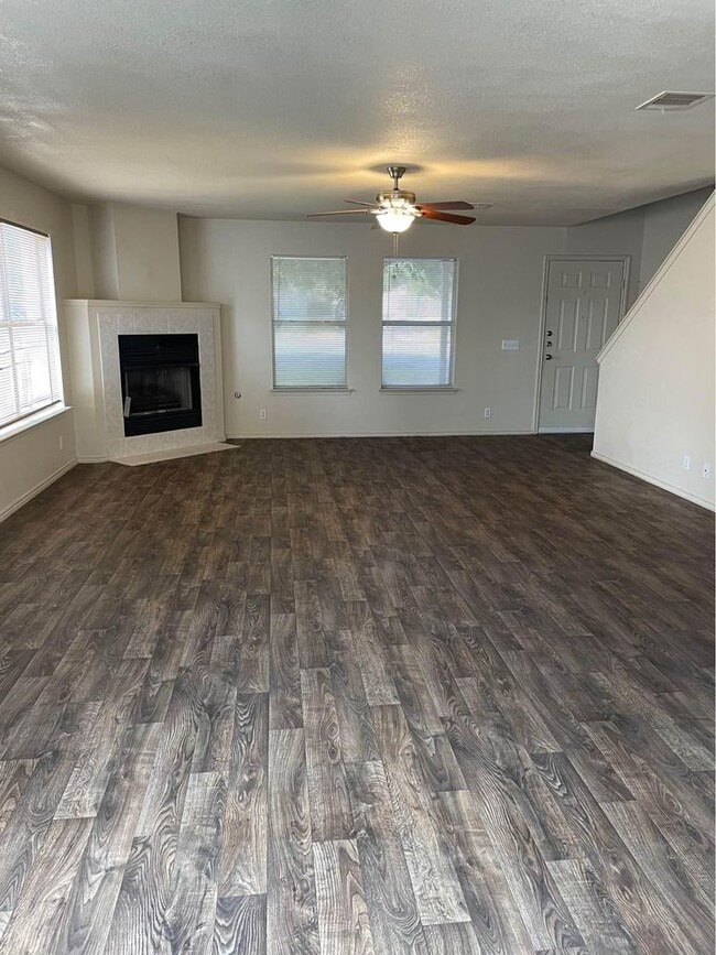 Building Photo - 20805 Trotters Ln