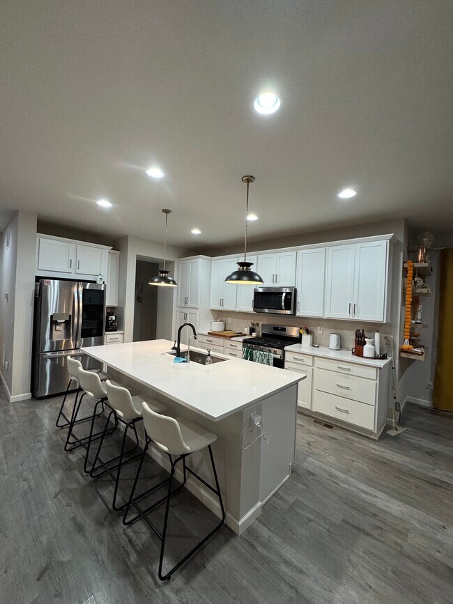 Building Photo - 10788 Landmark Dr