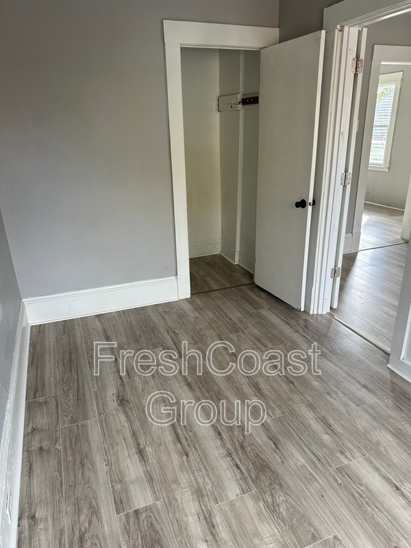 Foto del edificio - 5940 Engel Ave