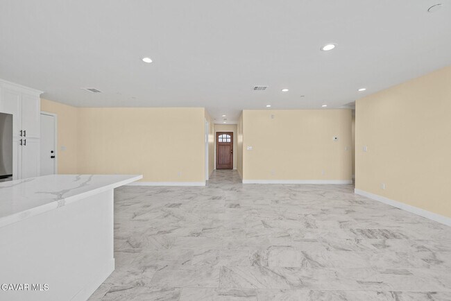 Foto del edificio - 627 E Ave S-8
