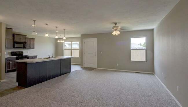 Foto del edificio - 4 Bedroom Rental Home in Springfield!