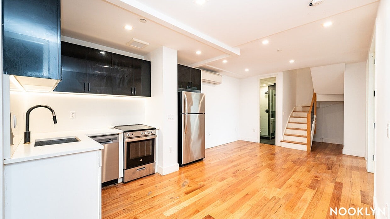 Photo - 19 E 31st St (Brooklyn, NY)