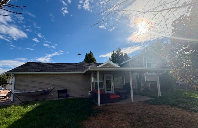 Foto del edificio - 2223 N 1350 W