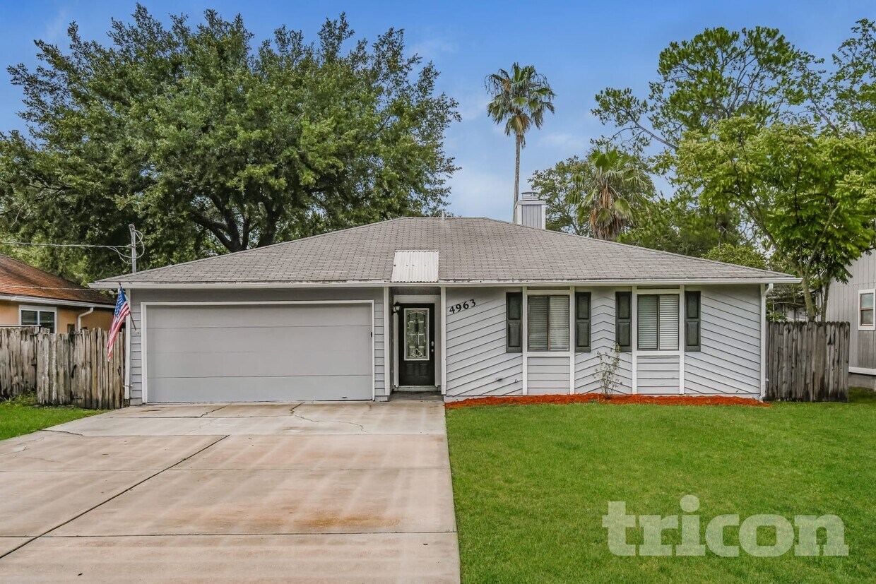 Primary Photo - 4963 Beige St