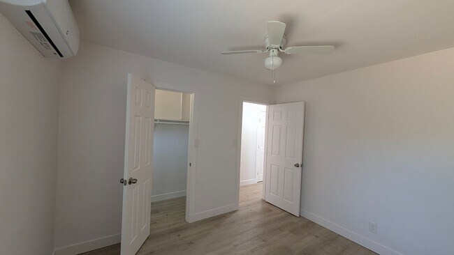 Foto del edificio - Charming 2-bedroom, 1-bath home in Imperial Beach just two blocks from the beach