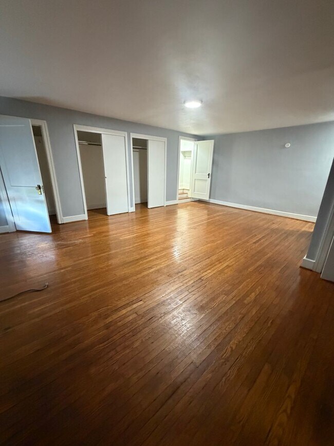 Foto del edificio - 835 E Prospect St