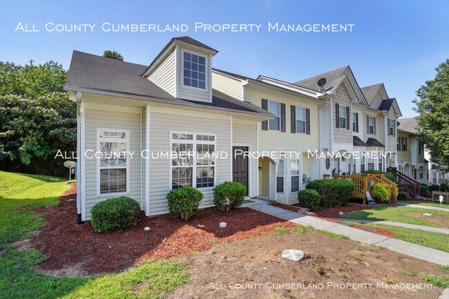 Building Photo - END UNIT, CARTERSVILLE 2B/2BA TOWNHOME!
