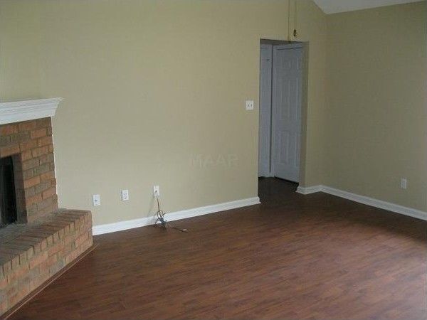 Foto del edificio - 9274 Charly Hill Ln