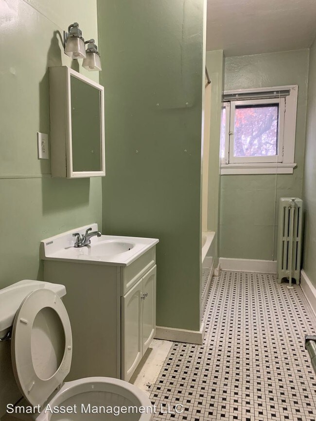 Foto del edificio - 4226 W Highland Blvd