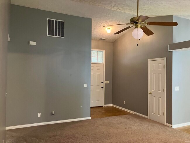 Foto del edificio - 8120 Cedar Point Dr