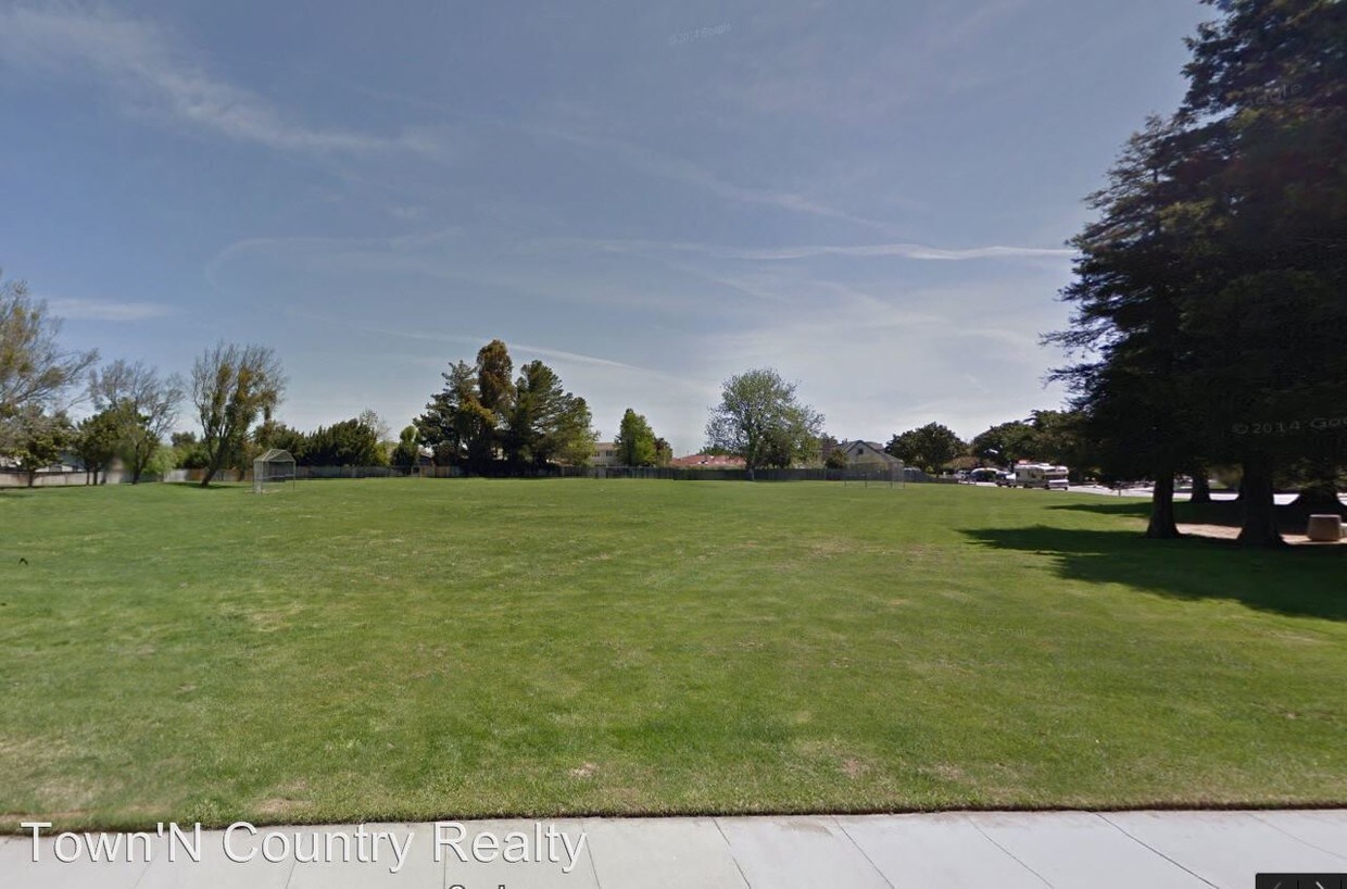 Foto del edificio - 704 Canal St