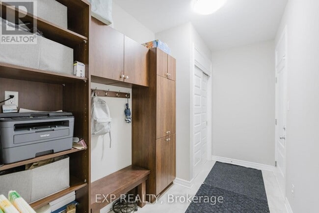 Building Photo - 537 Vivera Pl