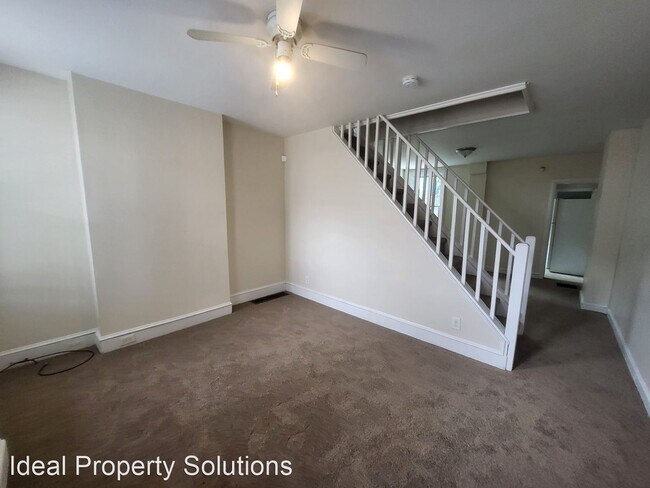 Building Photo - 2 br, 1 bath House - 106 Cedar Street