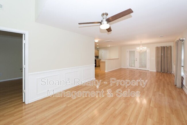 Foto del edificio - 2457 Scholar Ln
