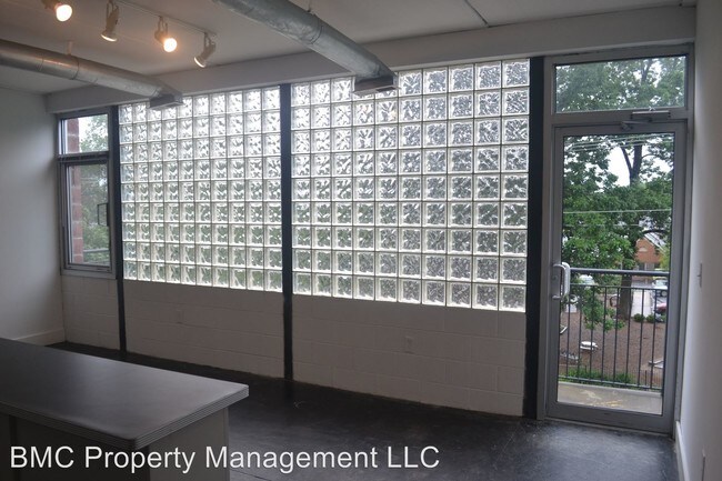 Building Photo - 4 br, 2 bath Apartment - 1605 Gordon Avenue