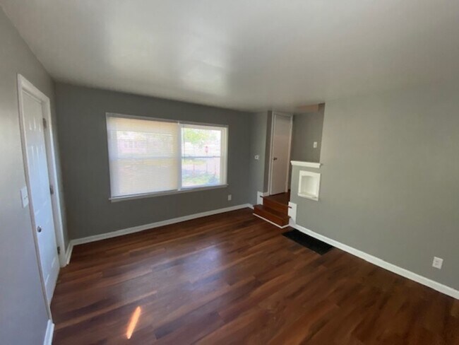 Foto del edificio - 138 N Everett Ave