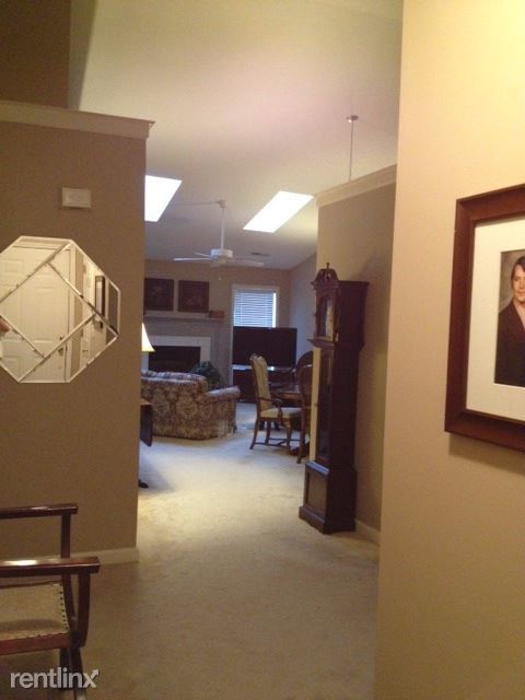 Building Photo - 2 br, 2 bath Townhome - 4305 RiverCrest Ln