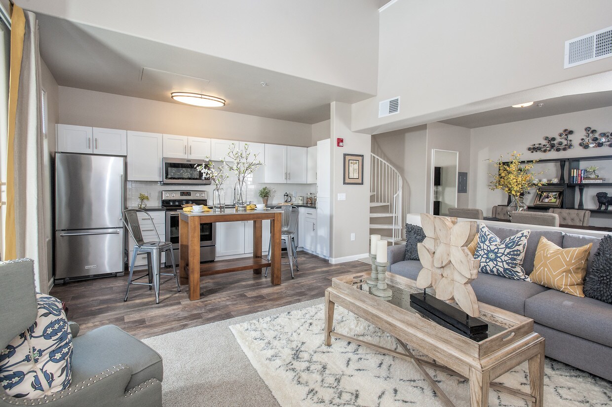 Venu at Galleria Apartments Roseville, CA