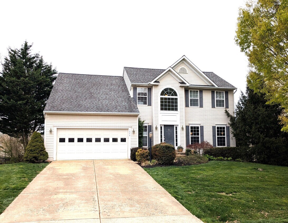 Foto principal - 1072 Virginia Ave